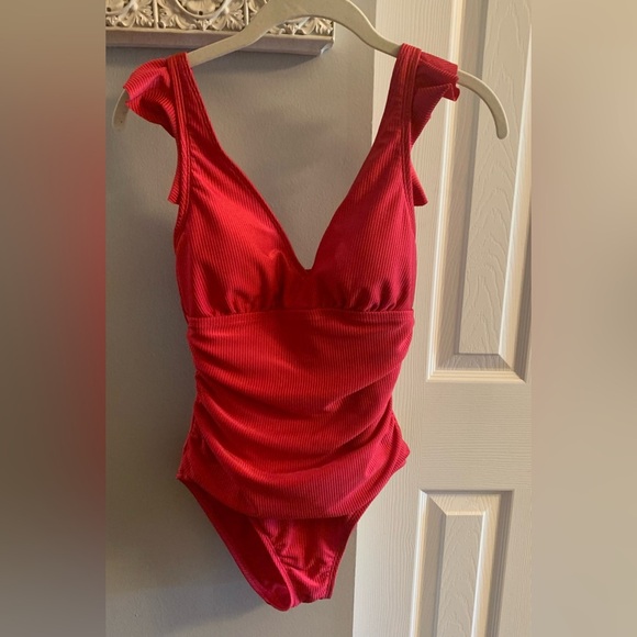 Ellen Tracy Other - ELLEN TRACY NWT Women's Flutter
Sleeve Red One-piece Swimsuit Size 6